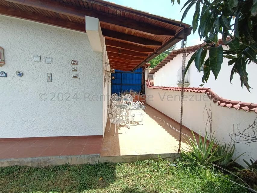 Casa (Duplex) en Venta en Santa Paula, Distrito Metropolitano - 9