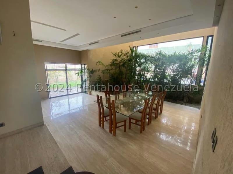 Casa (Multipes Niveles) en Venta en Las Chimeneas, Carabobo - 5