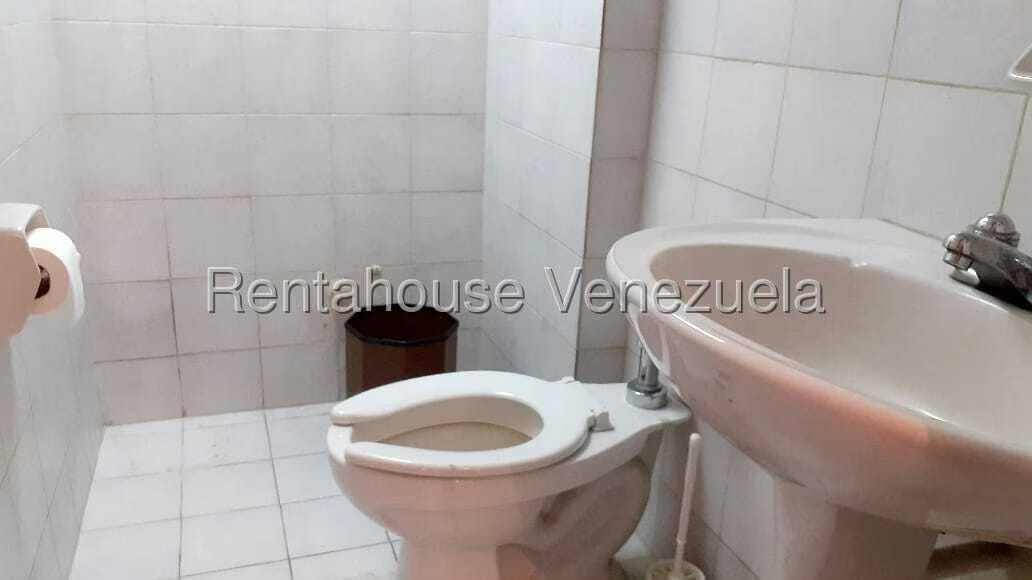 Comercial (Oficina) en Alquiler en Sabana Grande, Distrito Metropolitano - 21