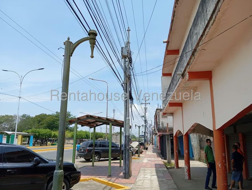 Comercial (Local Comercial) en Alquiler en Avenida Principal, Zulia - 4