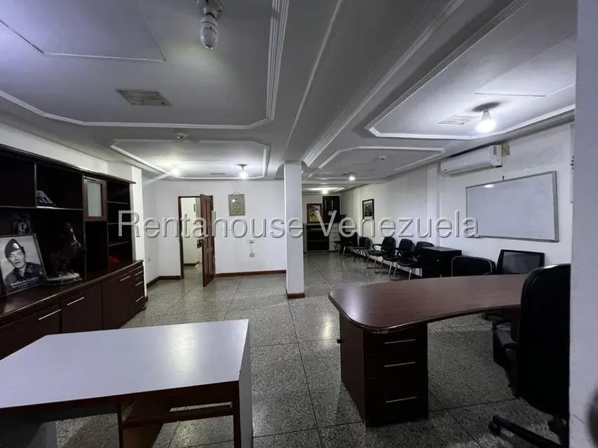 Comercial (Oficina) en Alquiler en Centro, Lara - 16