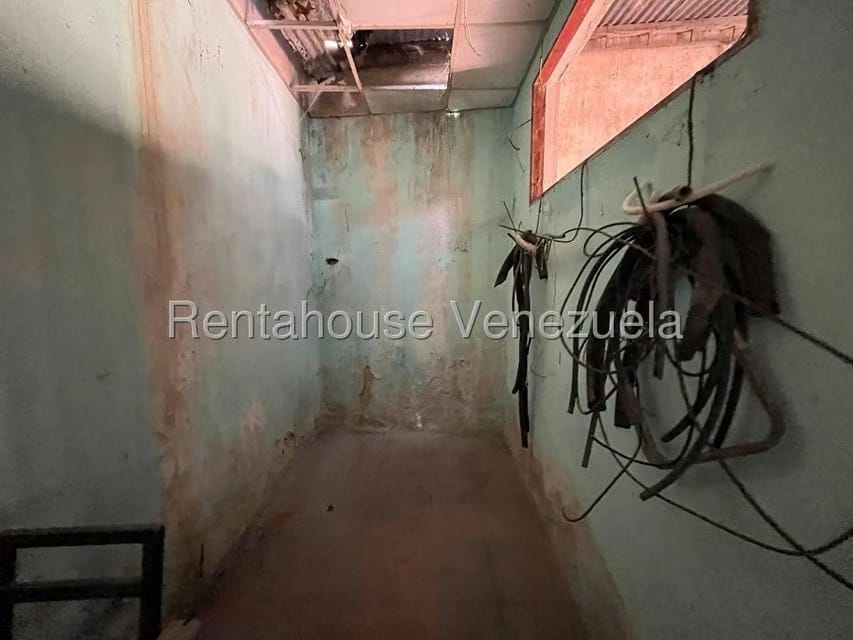 Comercial (Local Comercial) en Venta en Centro, Lara - 28