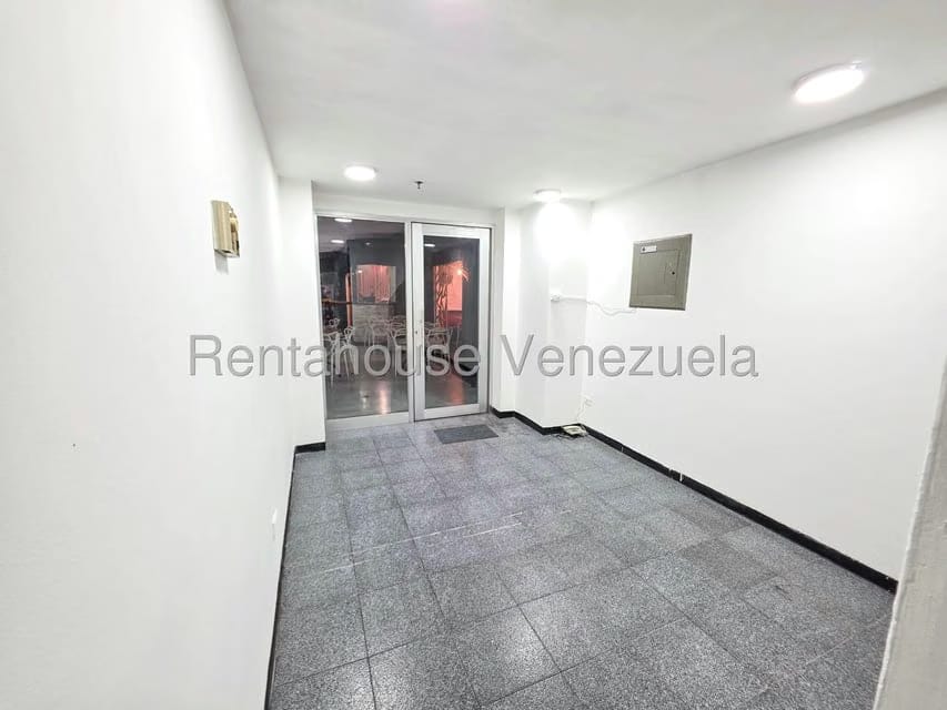 Comercial (Local Comercial) en Alquiler en La Castellana, Distrito Metropolitano - 6