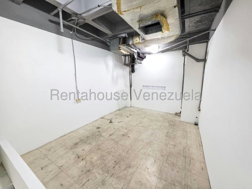 Comercial (Local Comercial) en Alquiler en La Castellana, Distrito Metropolitano - 8