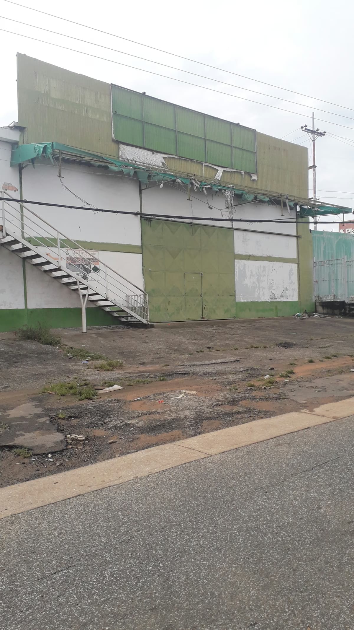 Se Vende Galpon En San Felix Av. Libertador