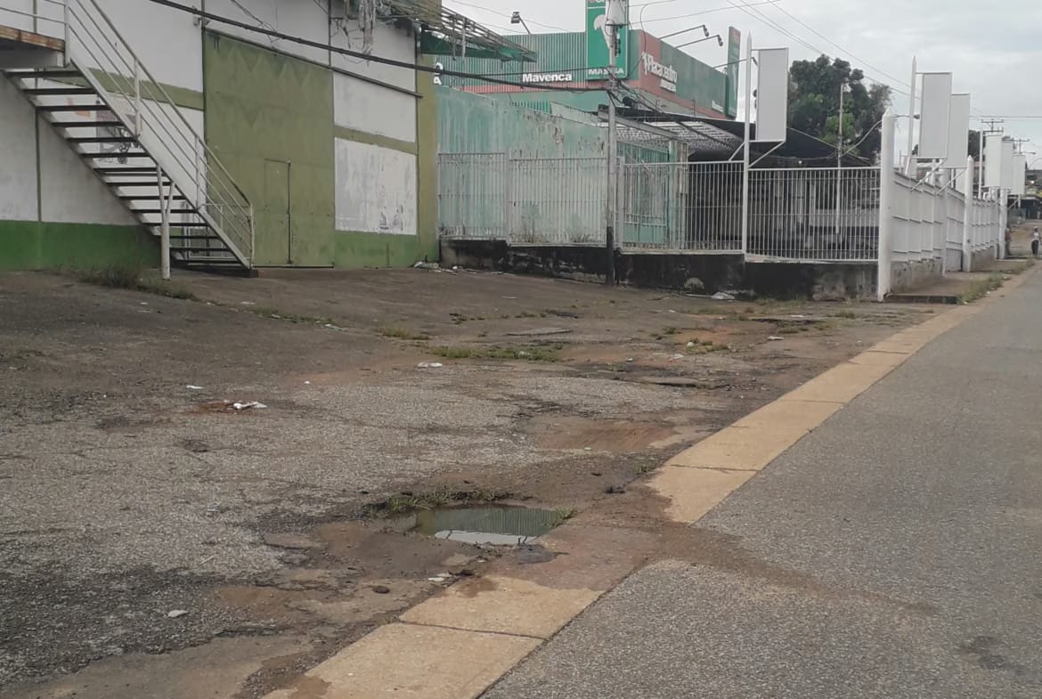 Se Vende Galpon En San Felix Av. Libertador - 4