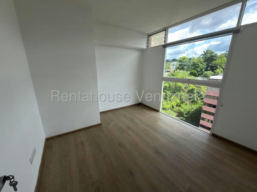 Apartamento (1 Nivel) en Venta en Chuao, Distrito Metropolitano - 17