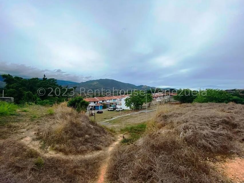 Terreno (Residencial) en Venta en Villa Heroica, Miranda - 26