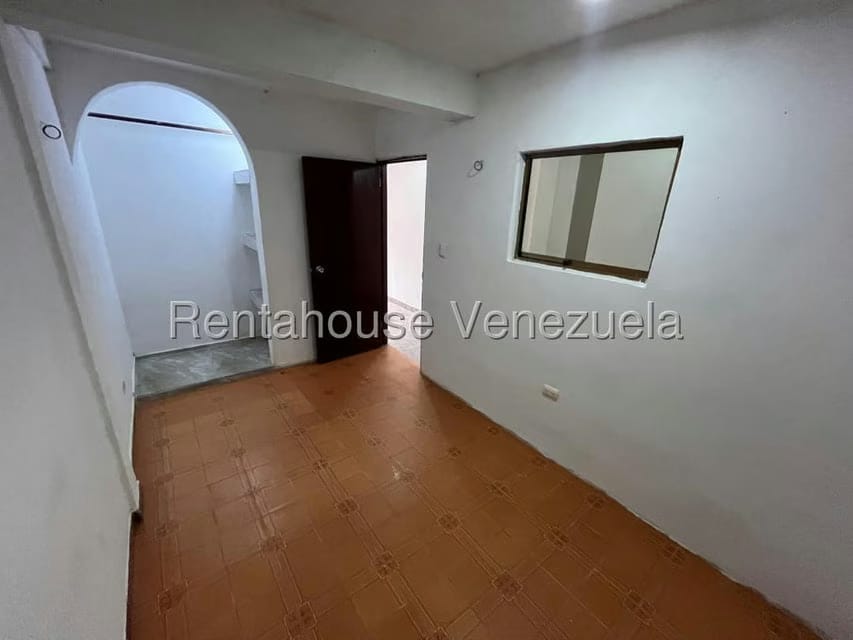 Apartamento (1 Nivel) en Alquiler en Caña de Azucar, Aragua - 8