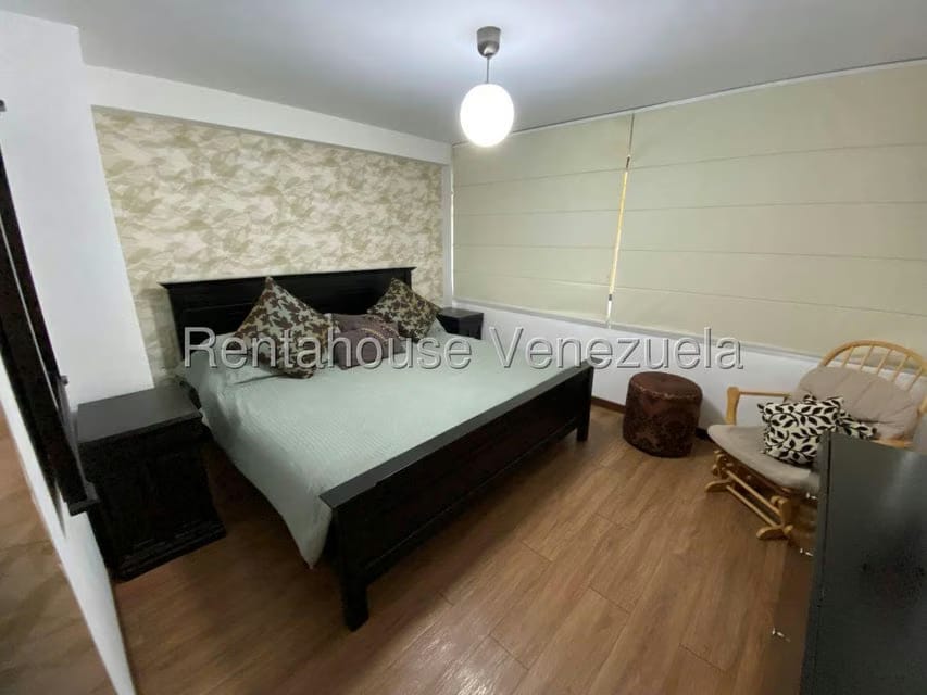 Apartamento (Duplex) en Alquiler en La Bonita, Distrito Metropolitano - 14