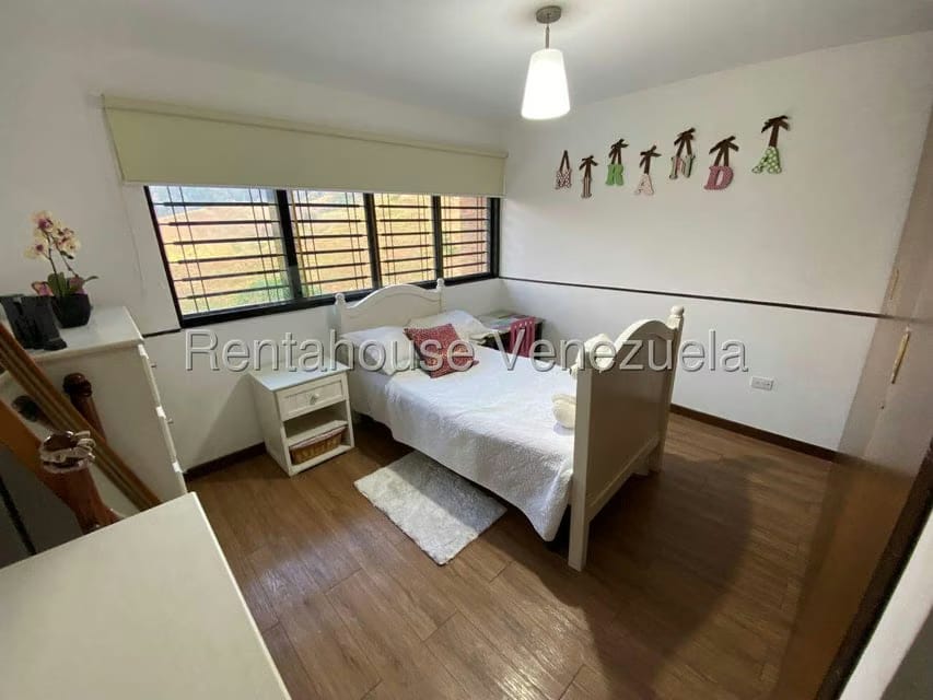 Apartamento (Duplex) en Alquiler en La Bonita, Distrito Metropolitano - 19