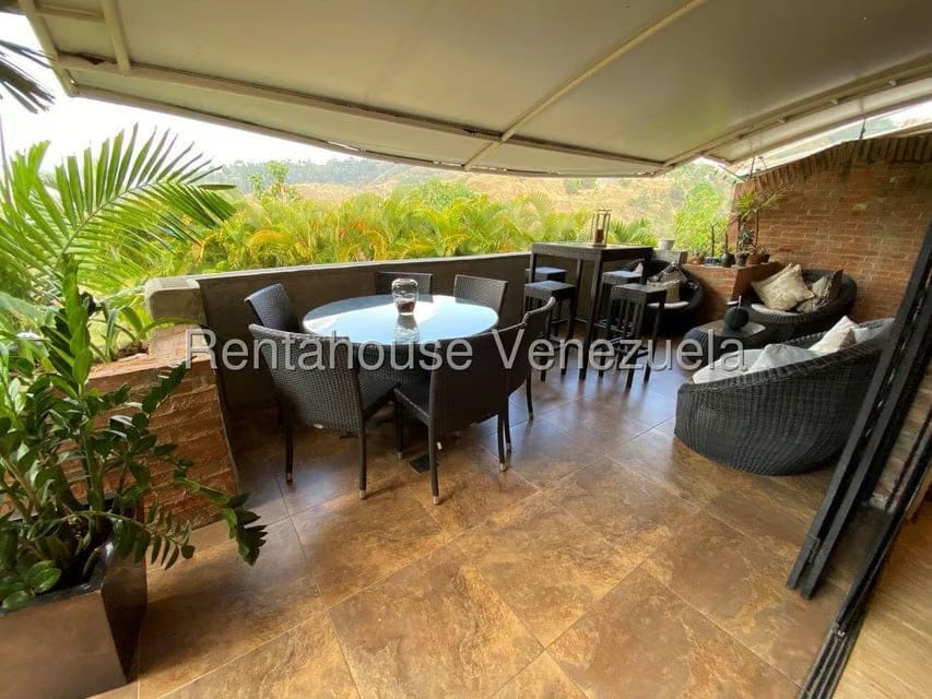 Apartamento (Duplex) en Alquiler en La Bonita, Distrito Metropolitano - 6