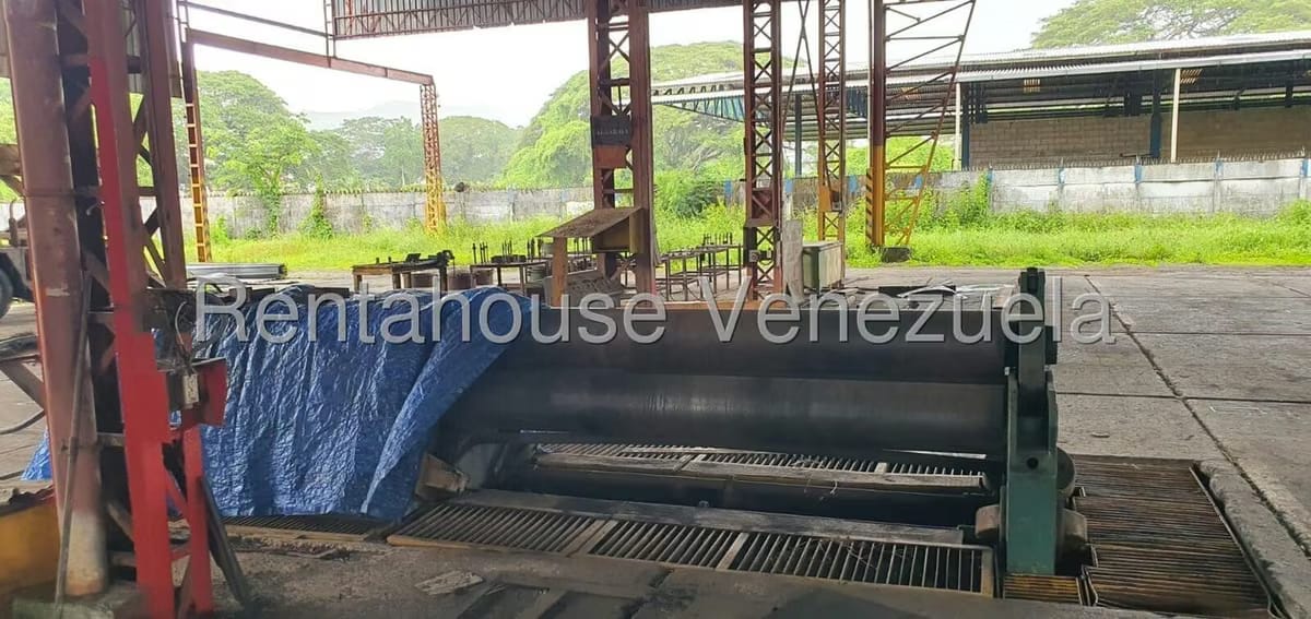Comercial (Industrial) en Venta en Sector El Socorro, Miranda - 2