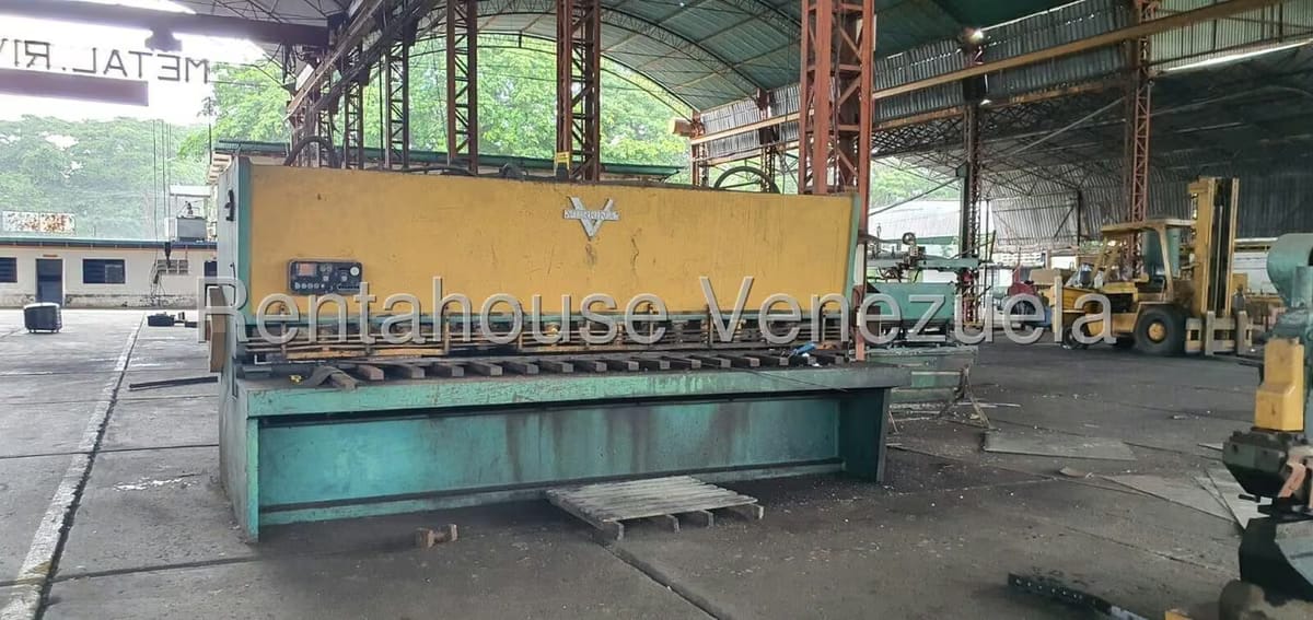 Comercial (Industrial) en Venta en Sector El Socorro, Miranda - 17
