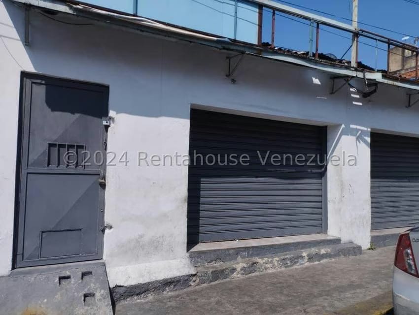 Comercial (Local Comercial) en Venta en Catia, Distrito Metropolitano - 2