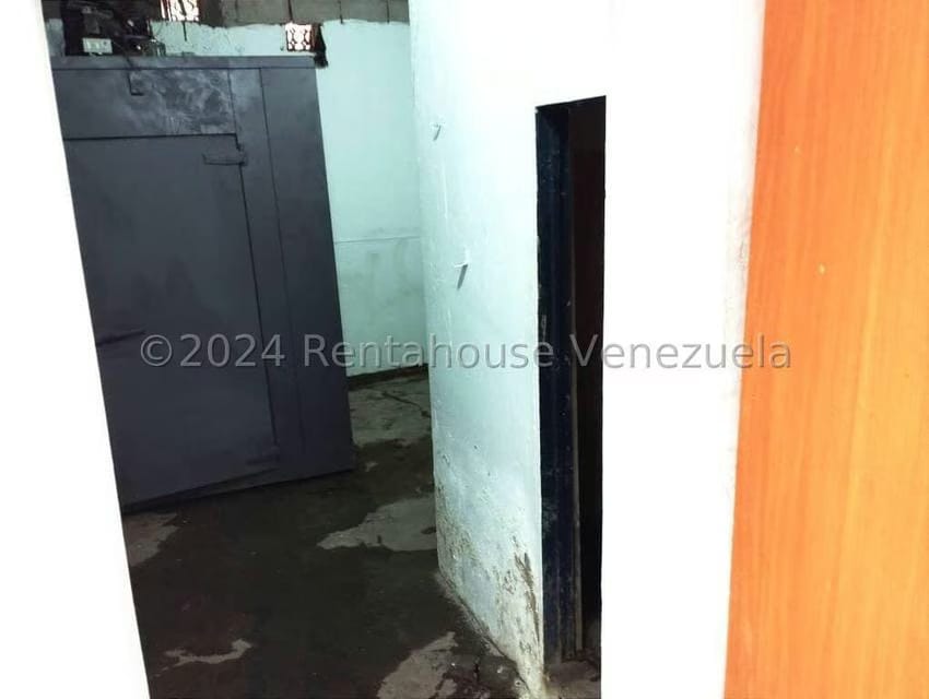Comercial (Local Comercial) en Venta en Catia, Distrito Metropolitano - 11