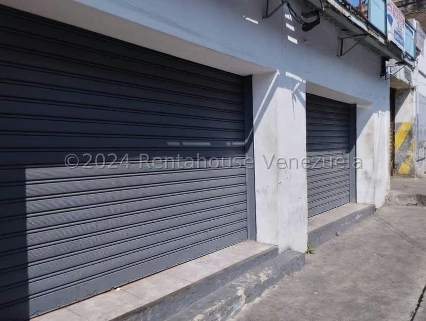 Comercial (Local Comercial) en Venta en Catia, Distrito Metropolitano - 3