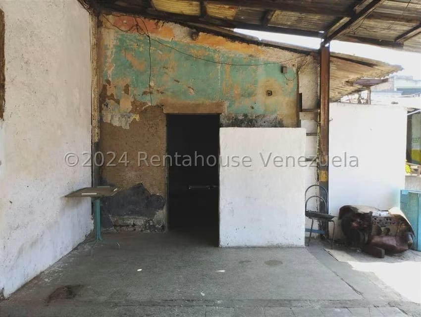 Comercial (Local Comercial) en Venta en Catia, Distrito Metropolitano - 28