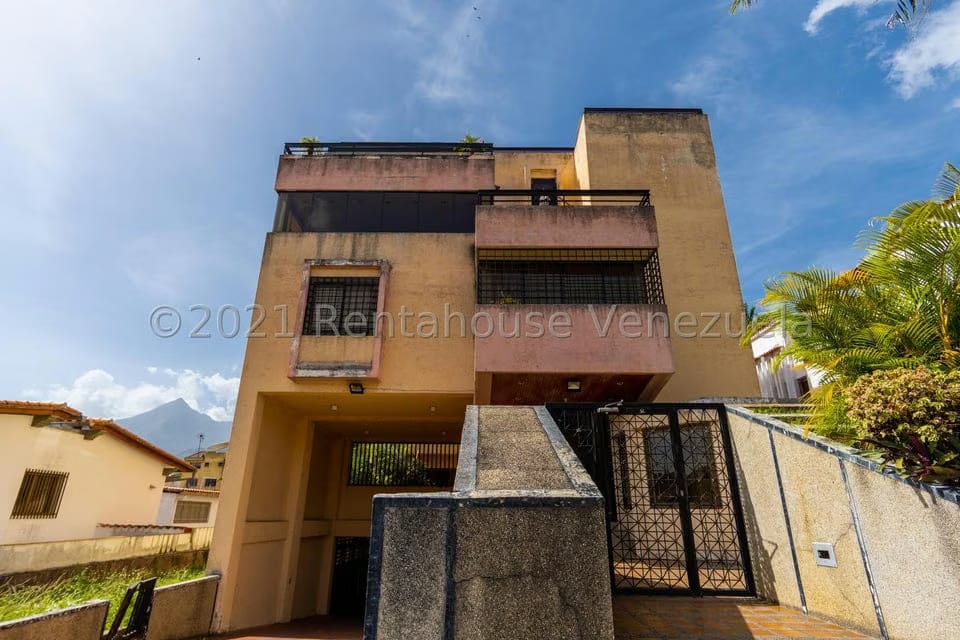 Apartamento (Duplex) en Venta en Miranda, Distrito Metropolitano