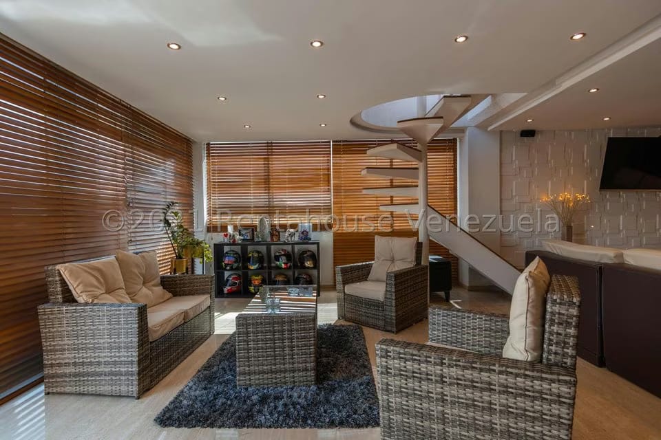 Apartamento (Duplex) en Venta en Miranda, Distrito Metropolitano - 12