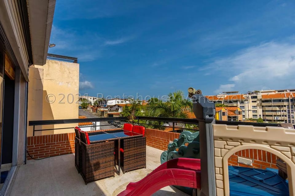 Apartamento (Duplex) en Venta en Miranda, Distrito Metropolitano - 13