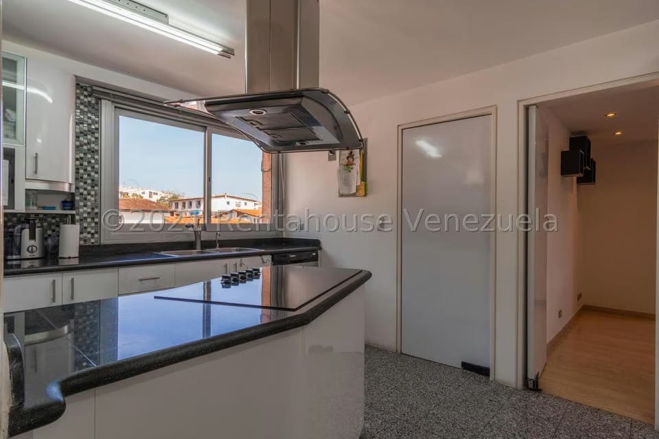 Apartamento (Duplex) en Venta en Miranda, Distrito Metropolitano - 23
