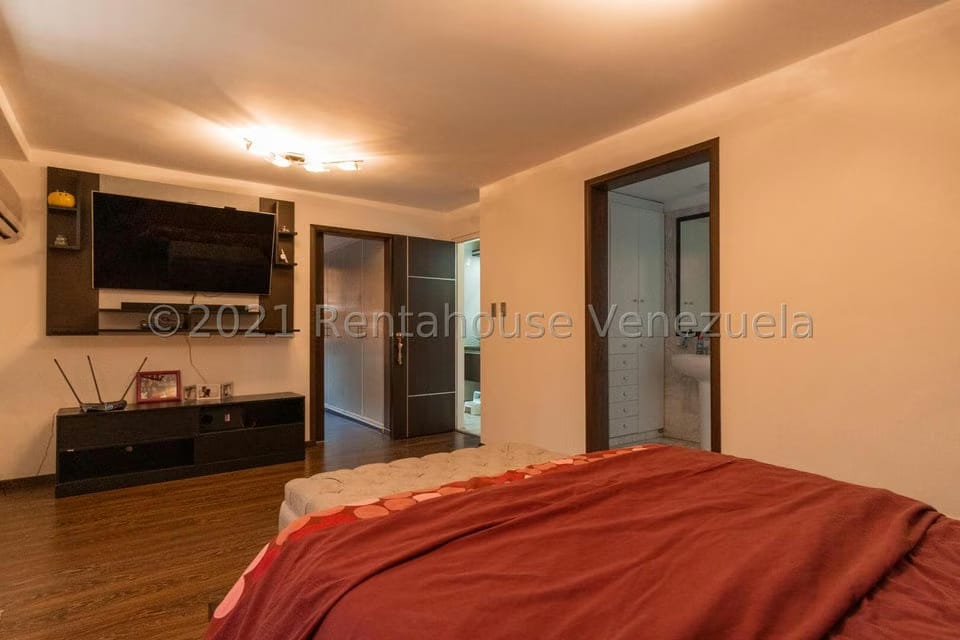 Apartamento (Duplex) en Venta en Miranda, Distrito Metropolitano - 32