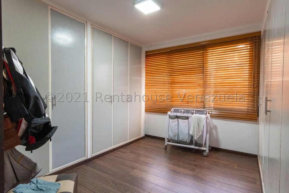 Apartamento (Duplex) en Venta en Miranda, Distrito Metropolitano - 33