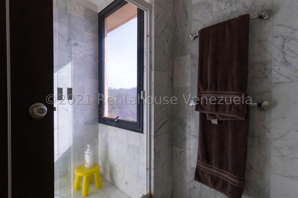 Apartamento (Duplex) en Venta en Miranda, Distrito Metropolitano - 37