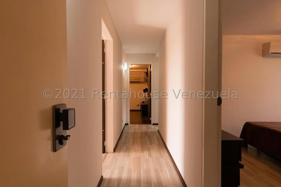 Apartamento (Duplex) en Venta en Miranda, Distrito Metropolitano - 39