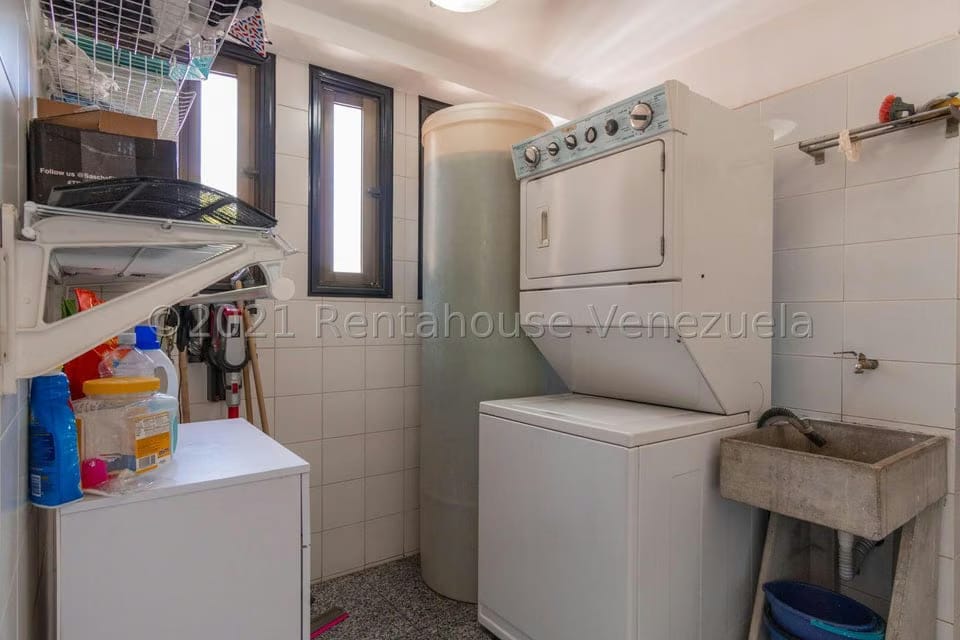 Apartamento (Duplex) en Venta en Miranda, Distrito Metropolitano - 52