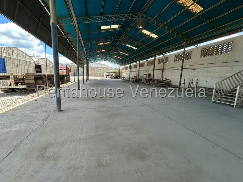 Comercial (Galpon - Deposito) en Alquiler en Parroquia Juan de Villegas, Lara - 13