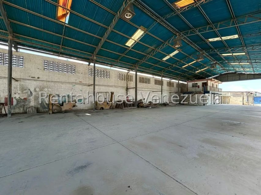 Comercial (Galpon - Deposito) en Alquiler en Parroquia Juan de Villegas, Lara - 3