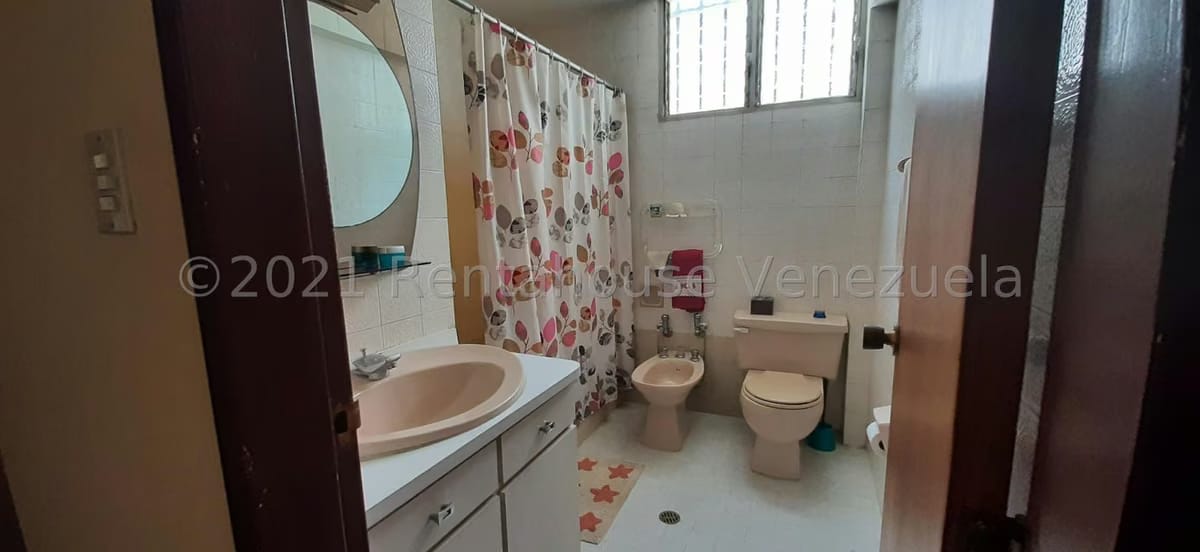 Casa (Multipes Niveles) en Venta en Sebucan, Distrito Metropolitano - 37