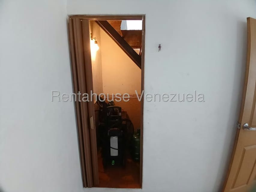 Casa (Duplex) en Venta en El Llanito, Distrito Metropolitano - 24