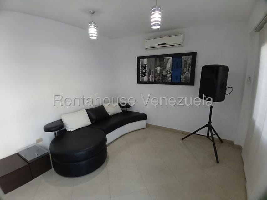 Casa (Duplex) en Venta en El Llanito, Distrito Metropolitano - 4