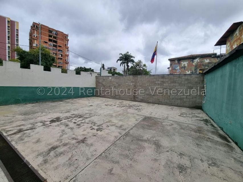 Terreno (Comercial) en Venta en Parroquia Catedral, Lara - 8