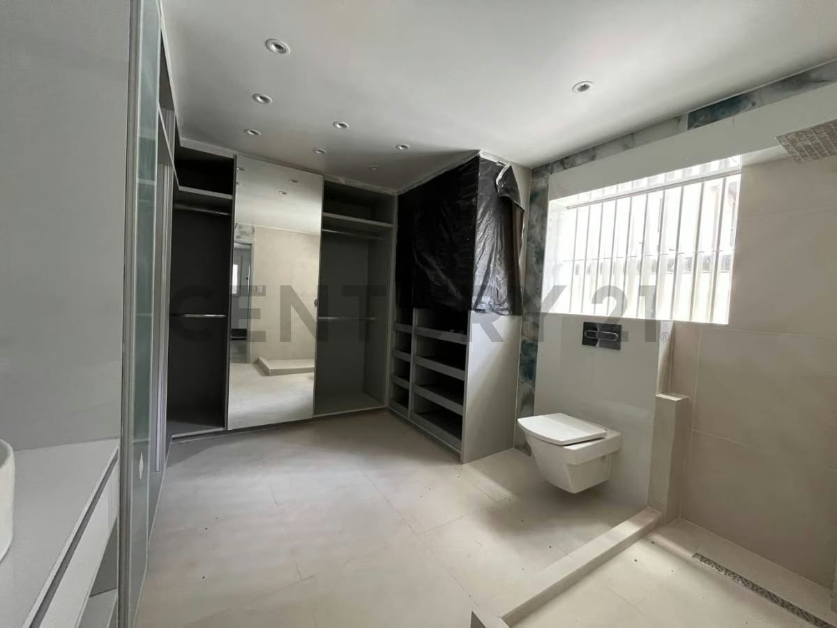 Apartamento de 347 m² con jardín privado y planta eléctrica en La Boyera - 12