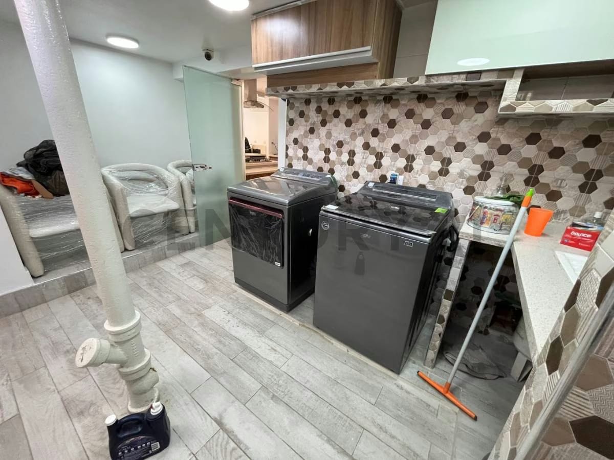 Apartamento de 347 m² con jardín privado y planta eléctrica en La Boyera - 16