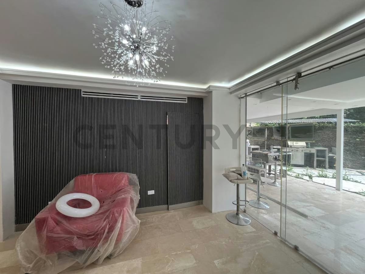 Apartamento de 347 m² con jardín privado y planta eléctrica en La Boyera - 17