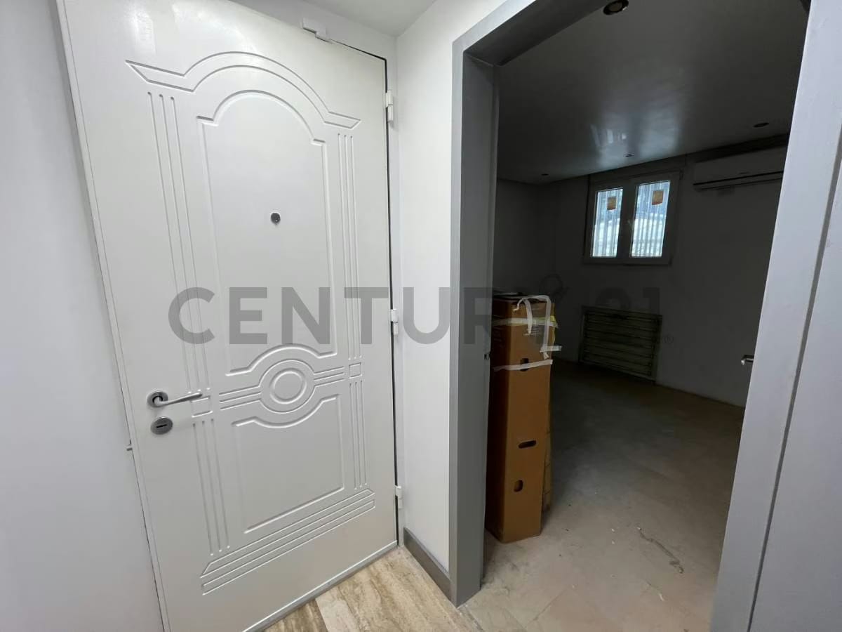 Apartamento de 347 m² con jardín privado y planta eléctrica en La Boyera - 23