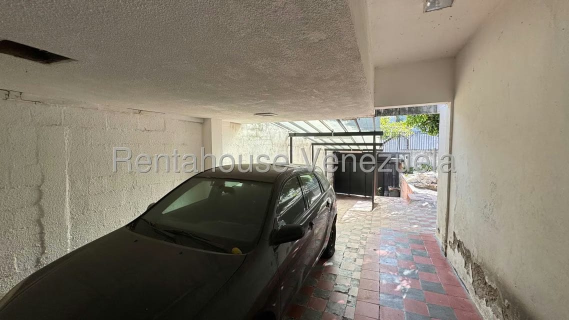 Casa (Multipes Niveles) en Venta en Los Palos Grandes, Distrito Metropolitano - 9