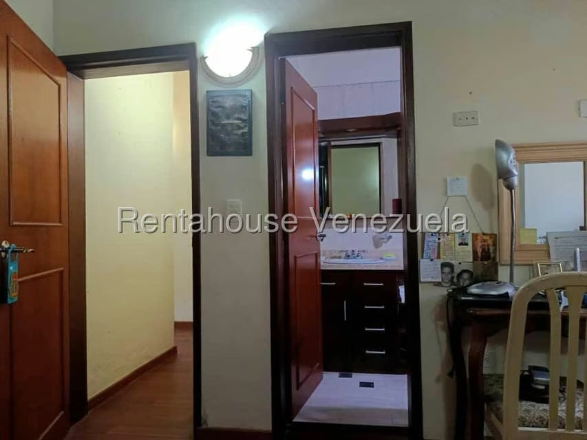 Casa (1 Nivel) en Venta en Oripoto, Distrito Metropolitano - 17