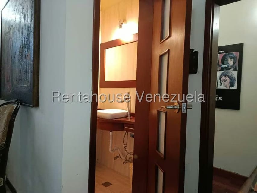 Casa (1 Nivel) en Venta en Oripoto, Distrito Metropolitano - 38