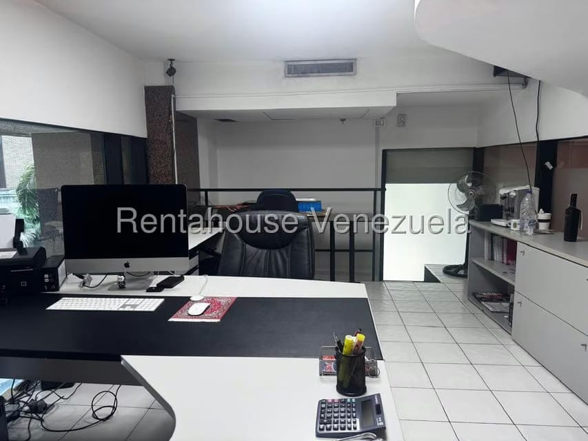 Comercial (Local Comercial) en Alquiler en El Rosal, Distrito Metropolitano - 16
