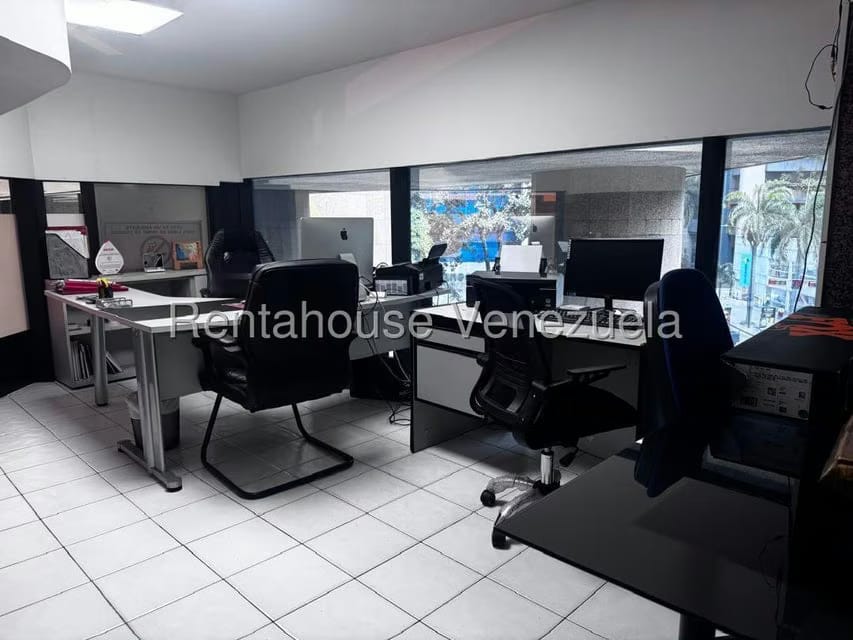 Comercial (Local Comercial) en Alquiler en El Rosal, Distrito Metropolitano - 18