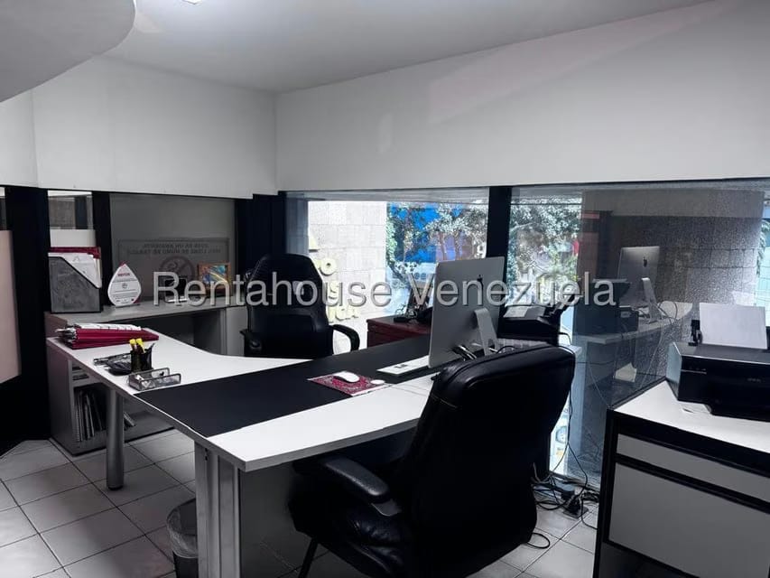 Comercial (Local Comercial) en Alquiler en El Rosal, Distrito Metropolitano - 21