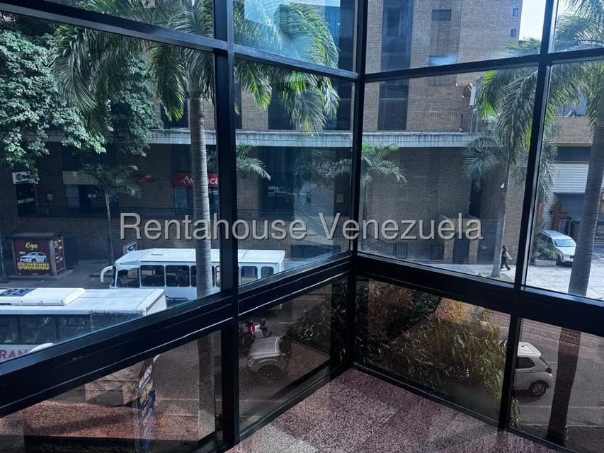 Comercial (Local Comercial) en Alquiler en El Rosal, Distrito Metropolitano - 29