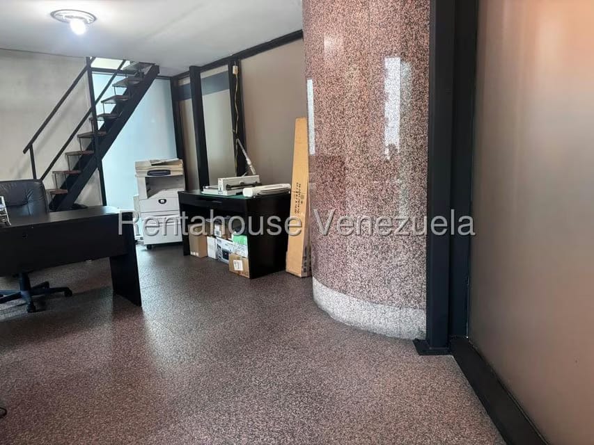 Comercial (Local Comercial) en Alquiler en El Rosal, Distrito Metropolitano - 4