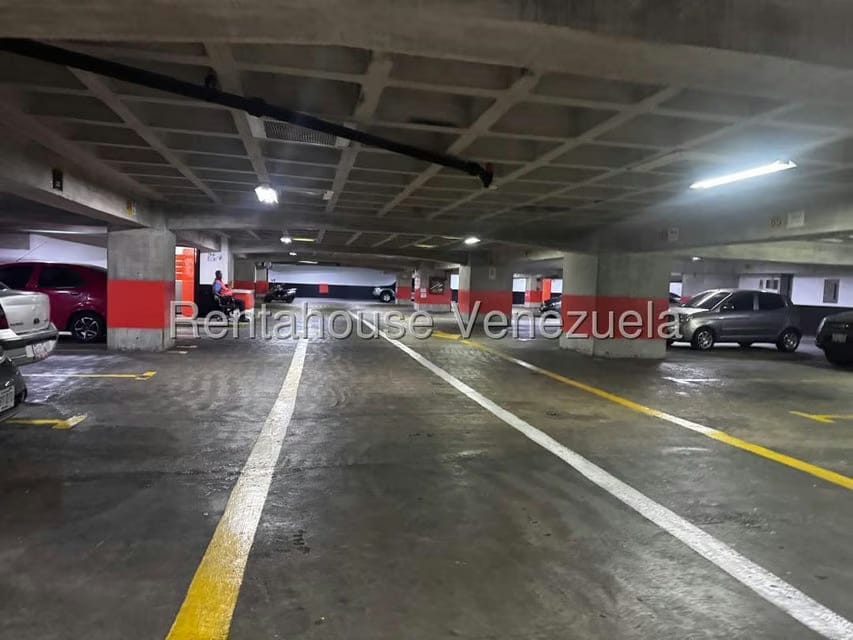 Comercial (Local Comercial) en Alquiler en El Rosal, Distrito Metropolitano - 31